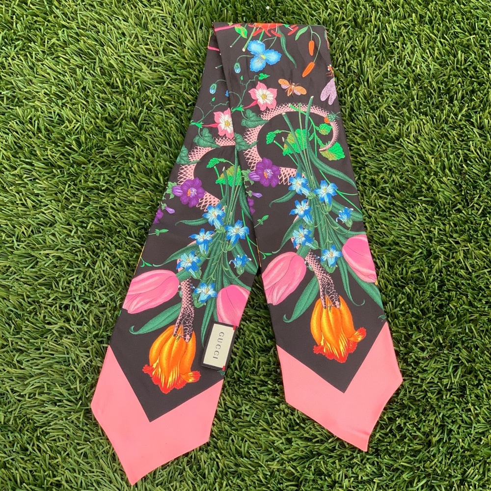 Gucci Silk Neck bow - Flora Snakeprint
